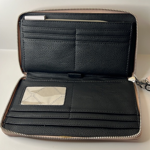 Steve Madden blush color wristlet wallet for women. New with tags. - Picture 6 of 9